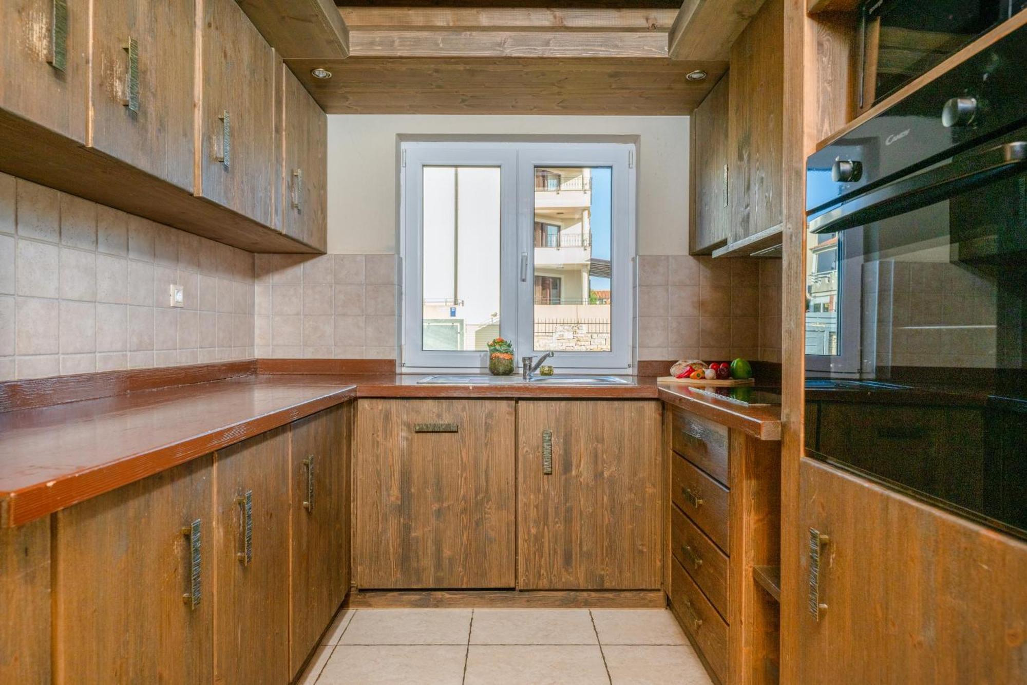 Villa Castagna Near The Sea With Private Pool And Sauna Premantura Exterior photo