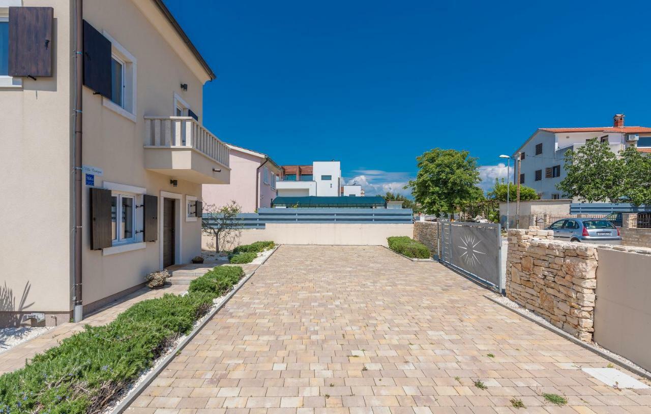 Villa Castagna Near The Sea With Private Pool And Sauna Premantura Exterior photo